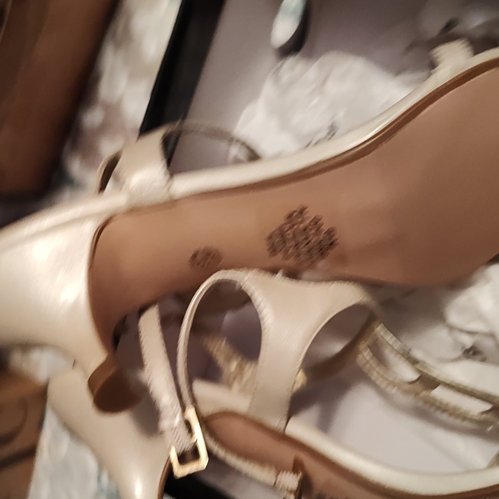 Shoes - Picture 2 of 5